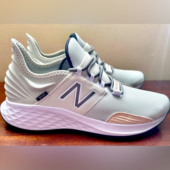 FIGS | New Balance| Team USA - ROAV Sneakers. Unisex Men’s 7/ Women’s 8.5/EU 40. - Picture 1 of 10